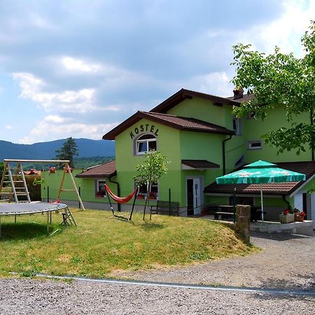 Hostel Ociski Raj Kozina Exterior foto